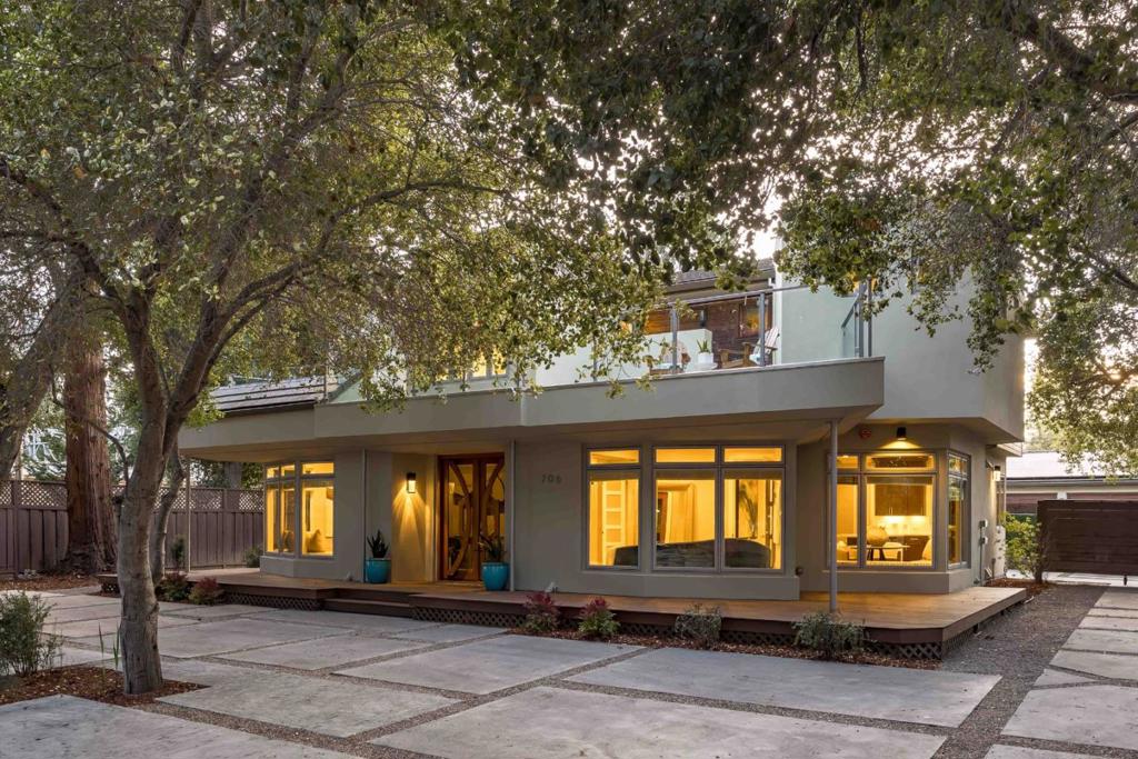 706 N San Antonio Road