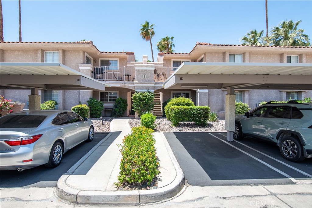 2001 E Camino Parocela I60