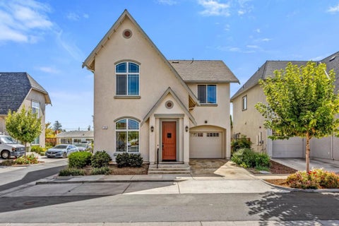 Photo of 135 Springtime Circle, Hollister, CA 95023 (MLS # ML82061159)