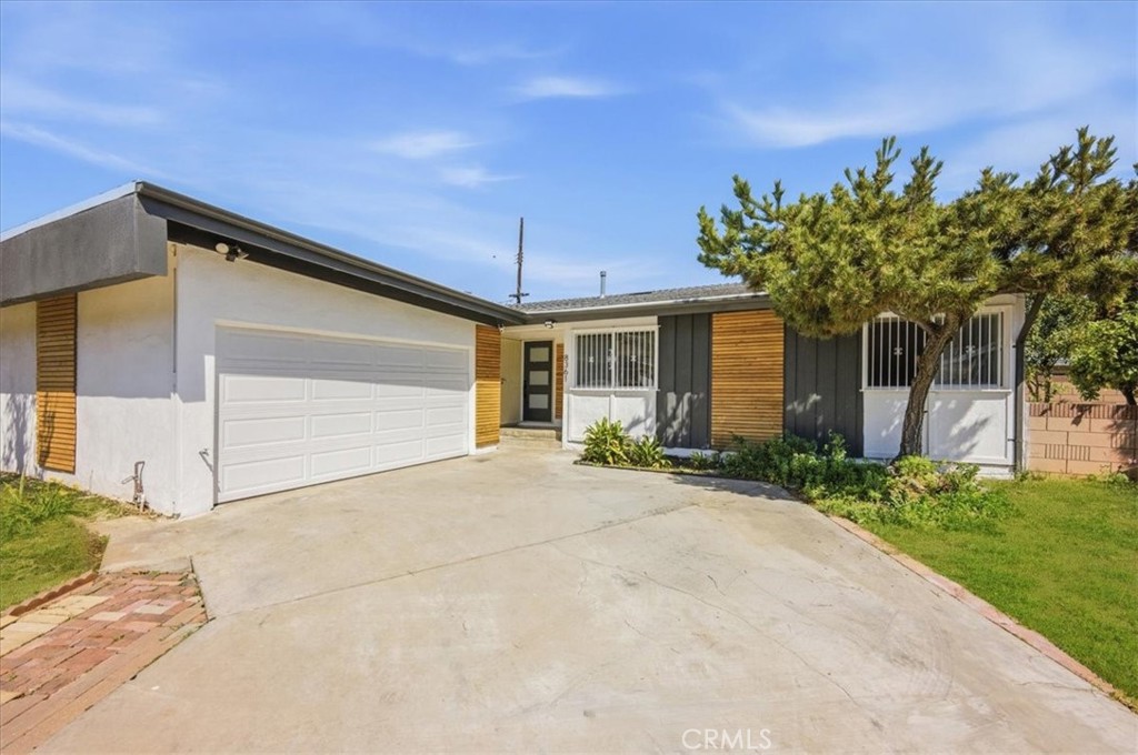 8361 Sierra Bonita