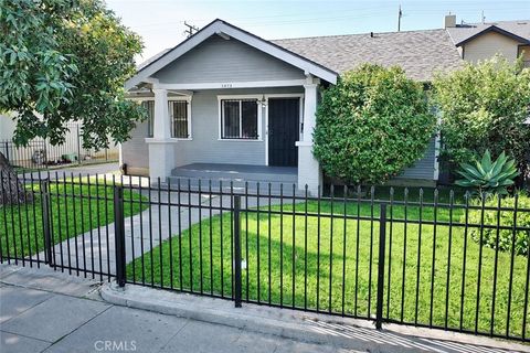 Photo of 1073 Orizaba Avenue, Long Beach, CA 90804 (MLS # PW26052809)