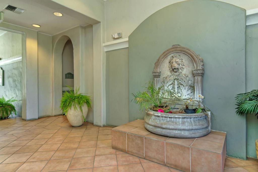 516 Martha Street 207