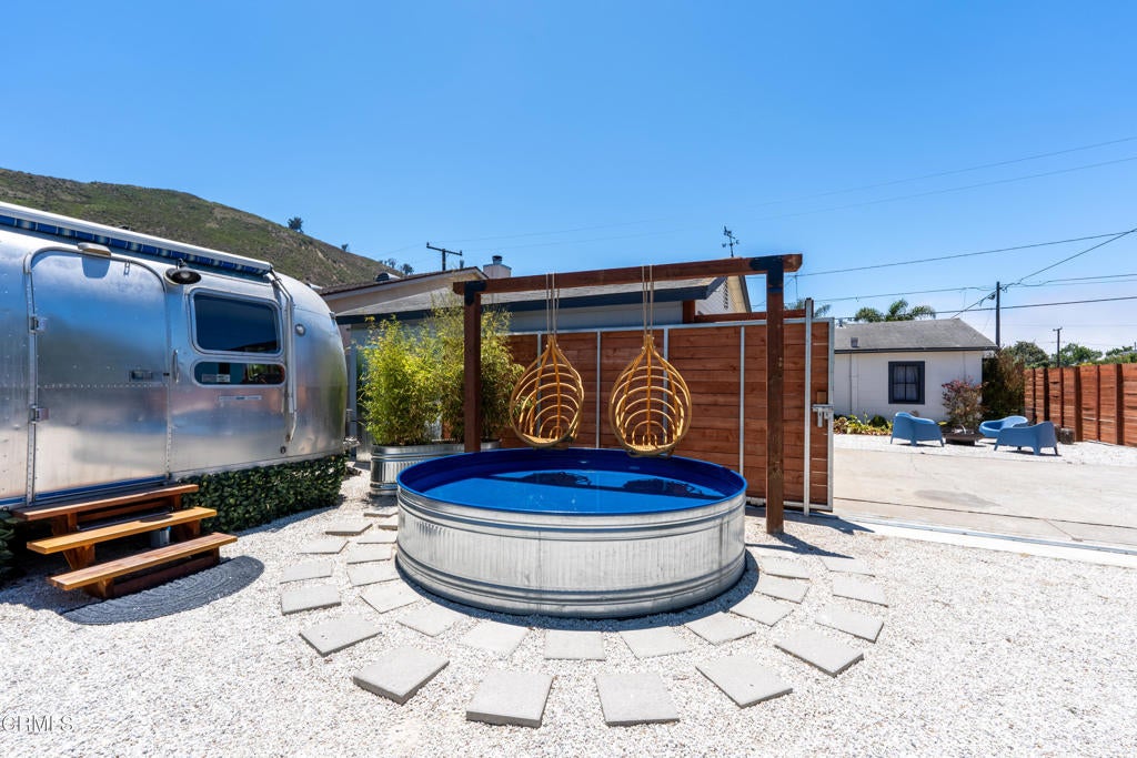 Properties 2 1552 Cameron Street