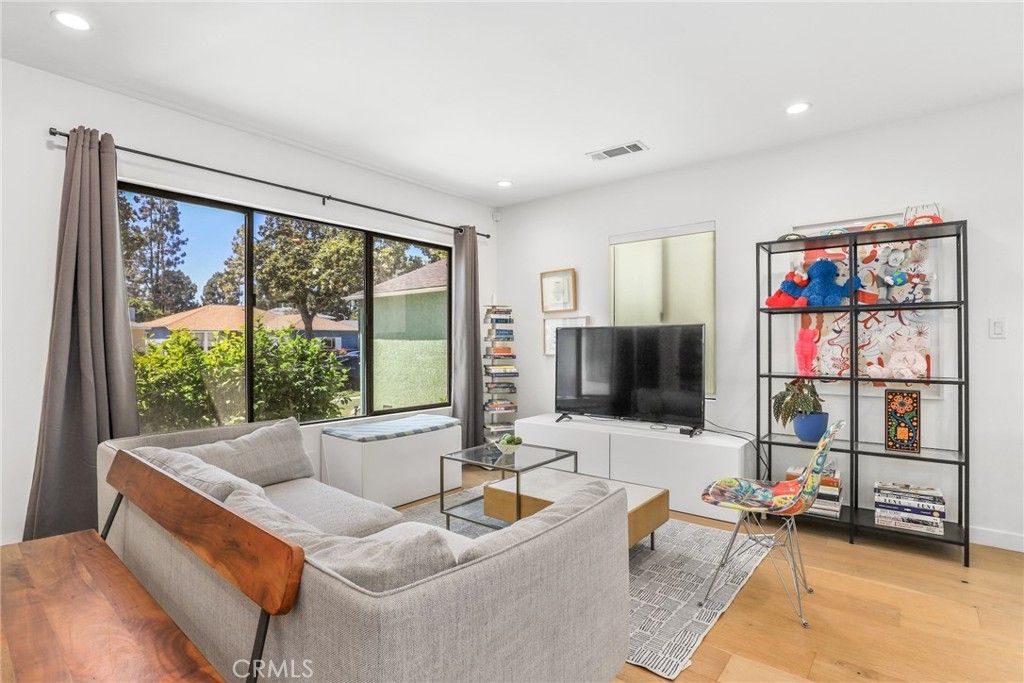 Photo of 11462 Patom Drive, Culver City, CA 90230 (MLS # SB25223952)