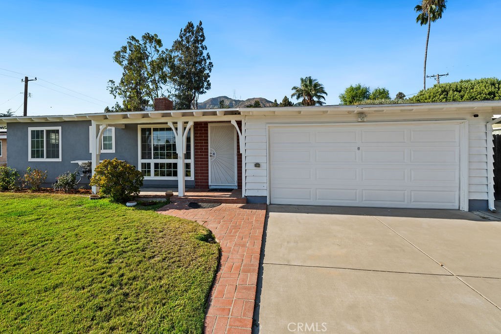2953 Royal Oaks Drive