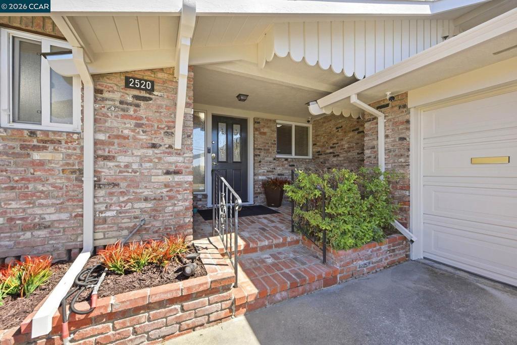 2520 Benedict Dr