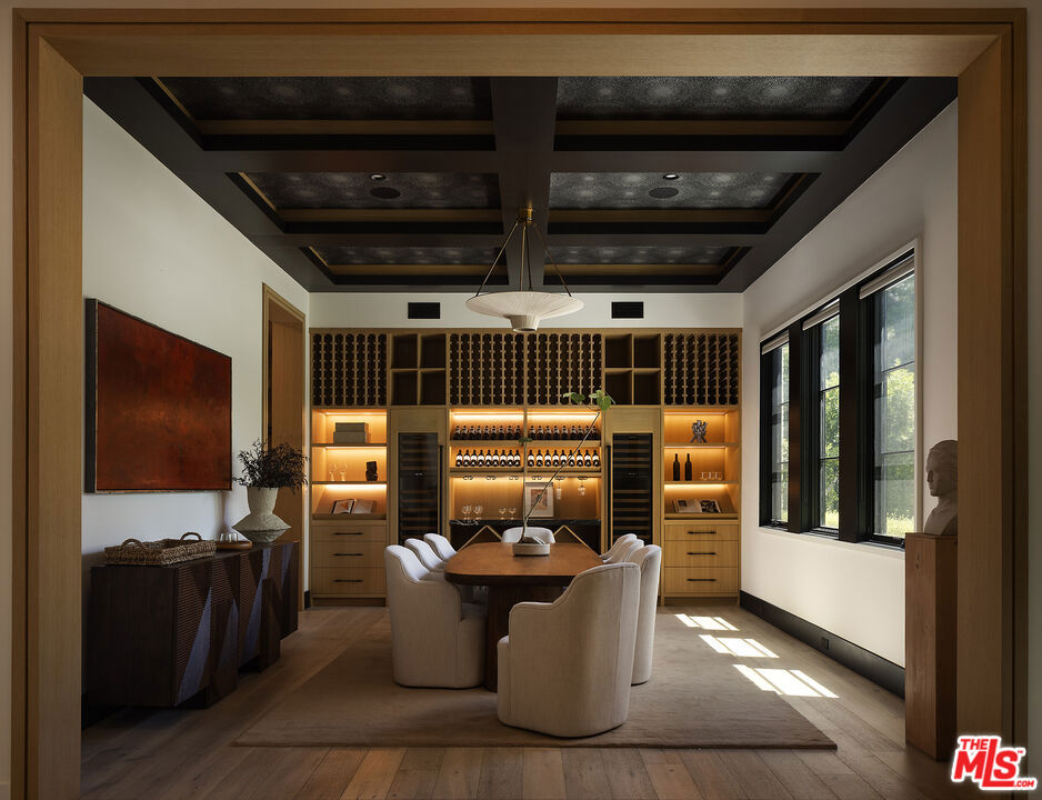 13907 Chandler Boulevard