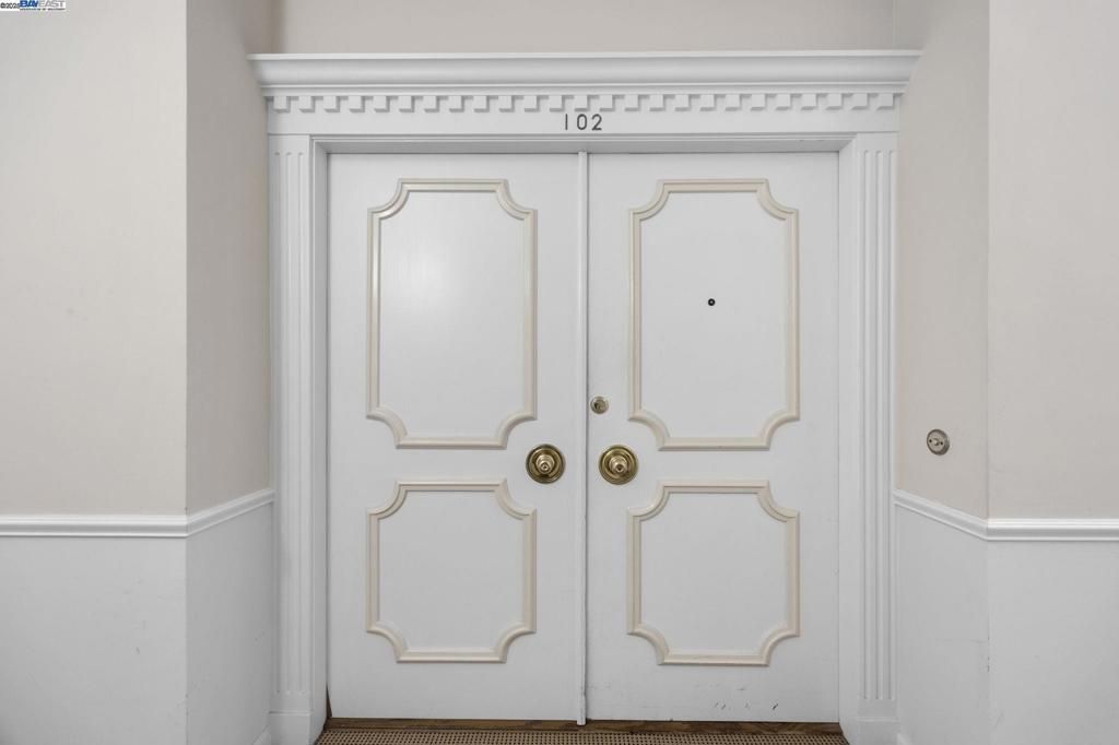 Photo of 1133 Douglas Avenue Ave #3, Burlingame, CA 94010 (MLS # 41114611)