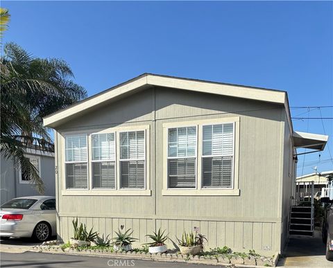 1684 Whittier Avenue 20 Costa Mesa CA 92627