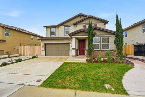 Photo of 1444 1444 Meridian St St, Manteca, CA 95337 (MLS # 41121487)