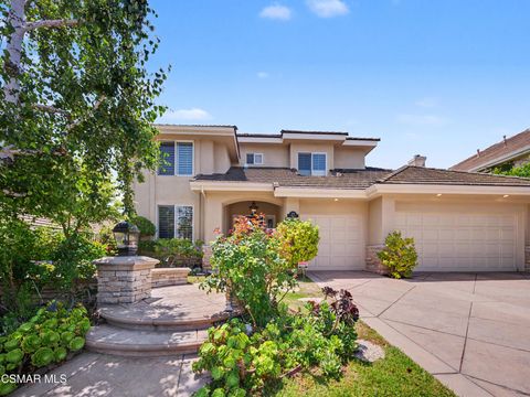 Photo of 520 Ravensbury Street, Lake Sherwood, CA 91361 (MLS # 226002673)