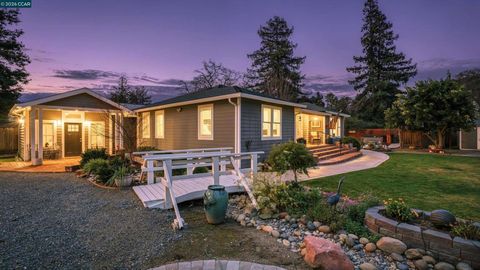 Photo of 1579 1579 Farm Bureau Rd Rd, Concord, CA 94519 (MLS # 41121898)