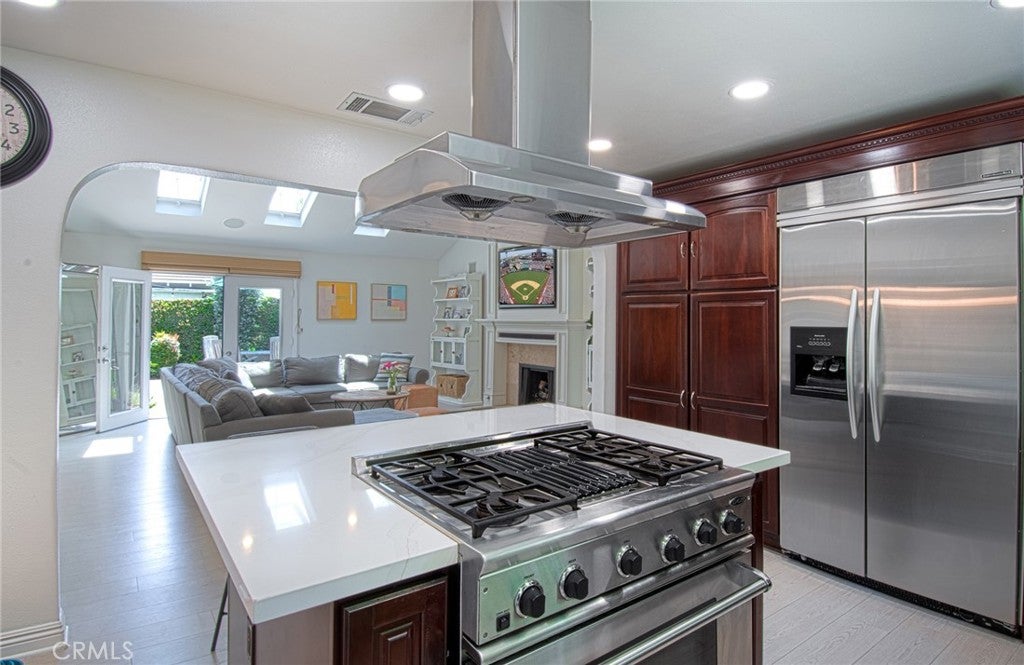 2023 S Capella Court, Costa Mesa CA 92626 - Photo 9