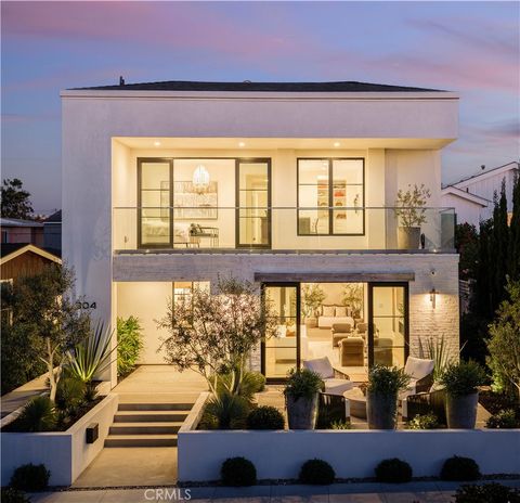 304 Goldenrod Avenue Corona Del Mar CA 92625