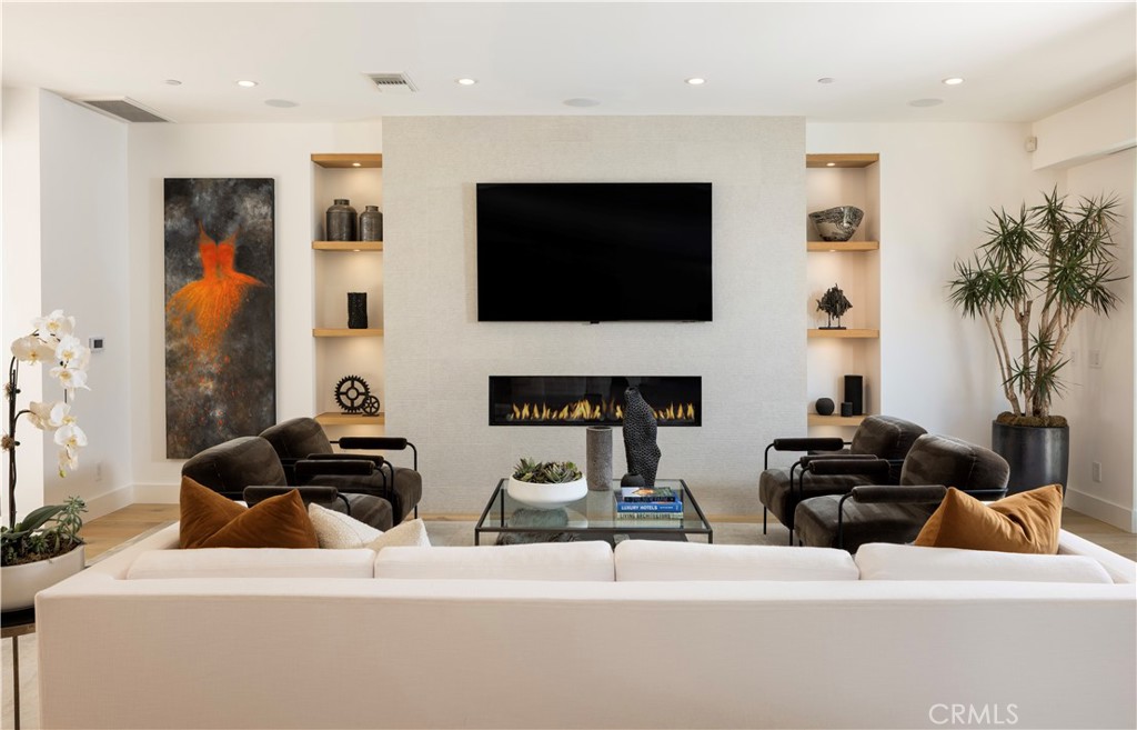 304 Goldenrod Avenue