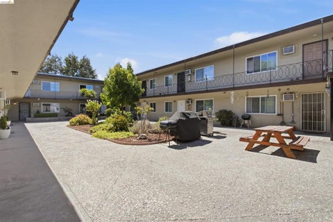 Photo of 1895 San Vincente Dr DR, Concord, CA 94519 (MLS # 41146851)