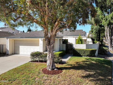 Photo of 901 Ruby Avenue, Ventura, CA 93004 (MLS # V1-39360)