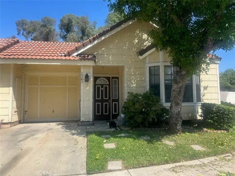 Photo of 1547 Club DR, Pomona, CA 91768 (MLS # WS26199168)