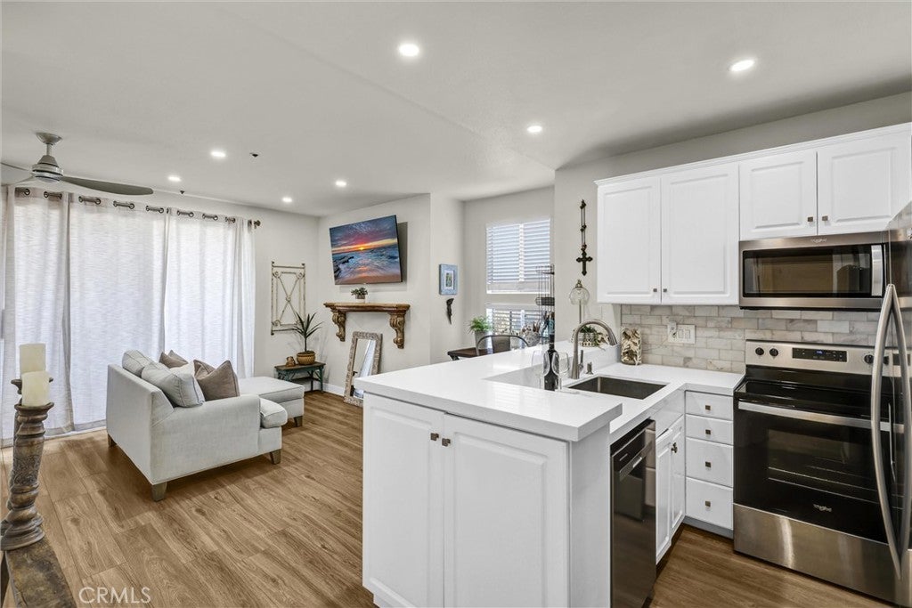 20301 Bluffside Cir