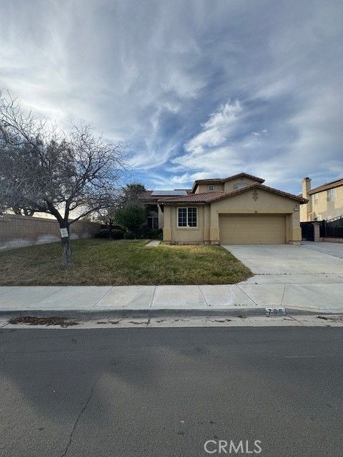 709 E Agape San Jacinto CA 92583