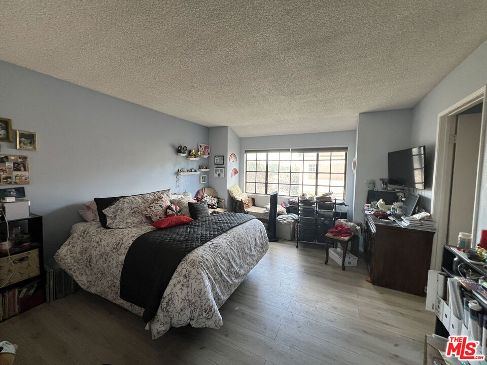 19620 Roscoe Boulevard D