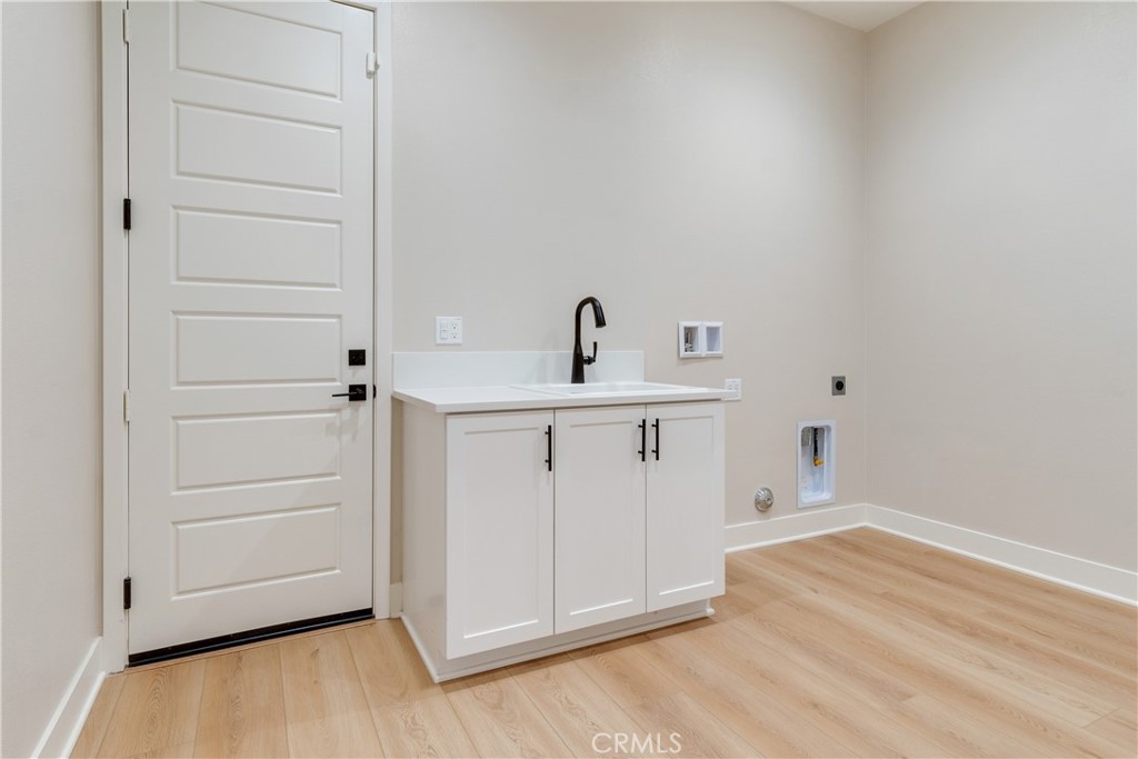 Pacific Royal Oaks - Residential