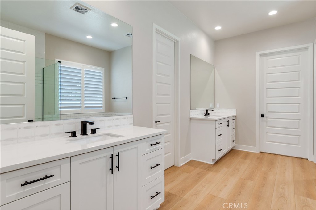 Pacific Royal Oaks - Residential