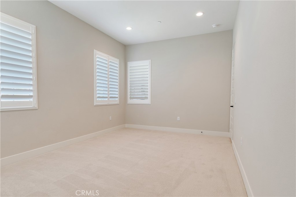 Pacific Royal Oaks - Residential