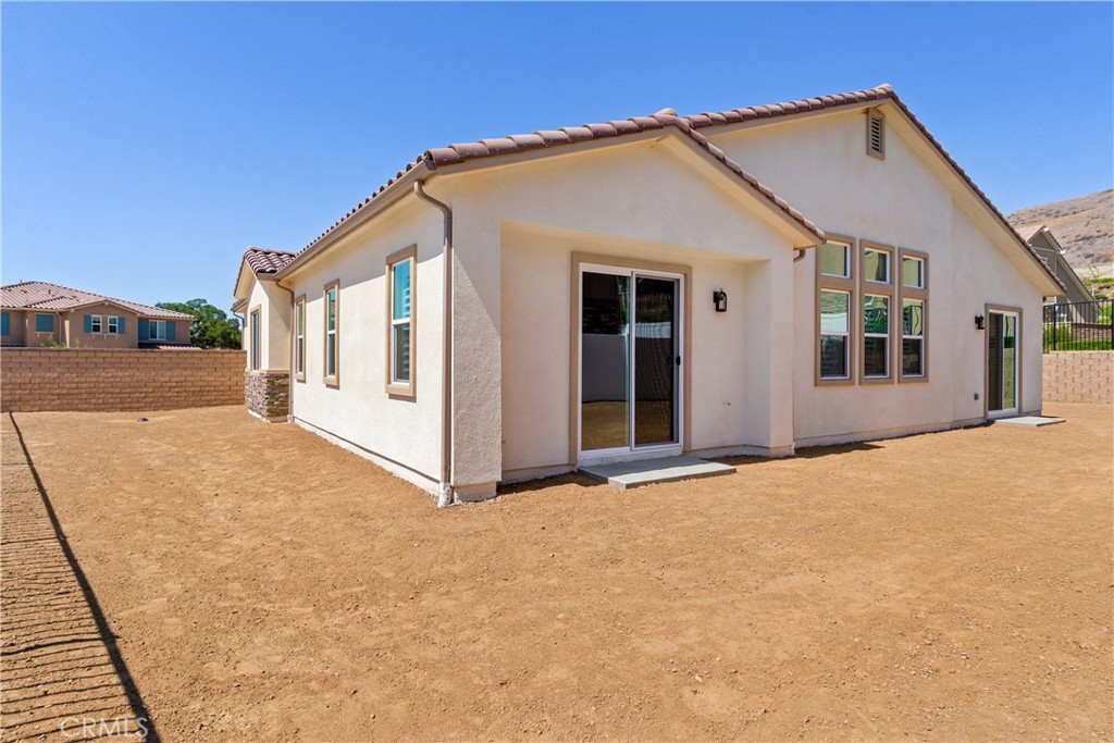 Pacific Royal Oaks - Residential