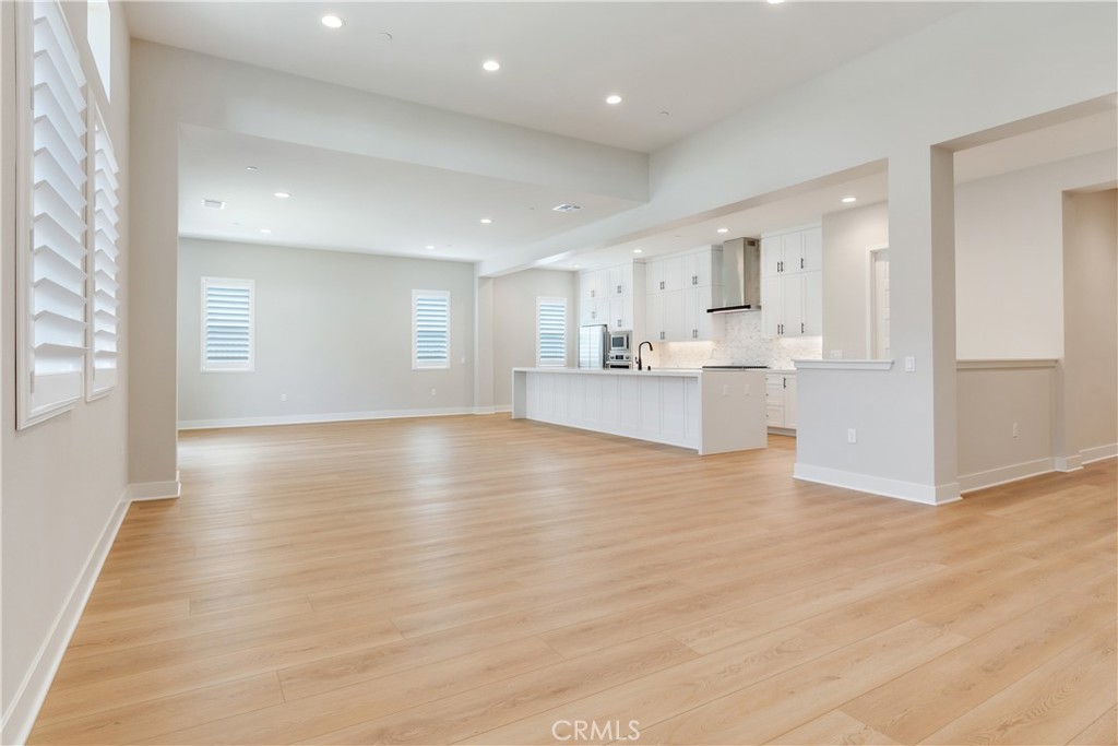 Pacific Royal Oaks - Residential