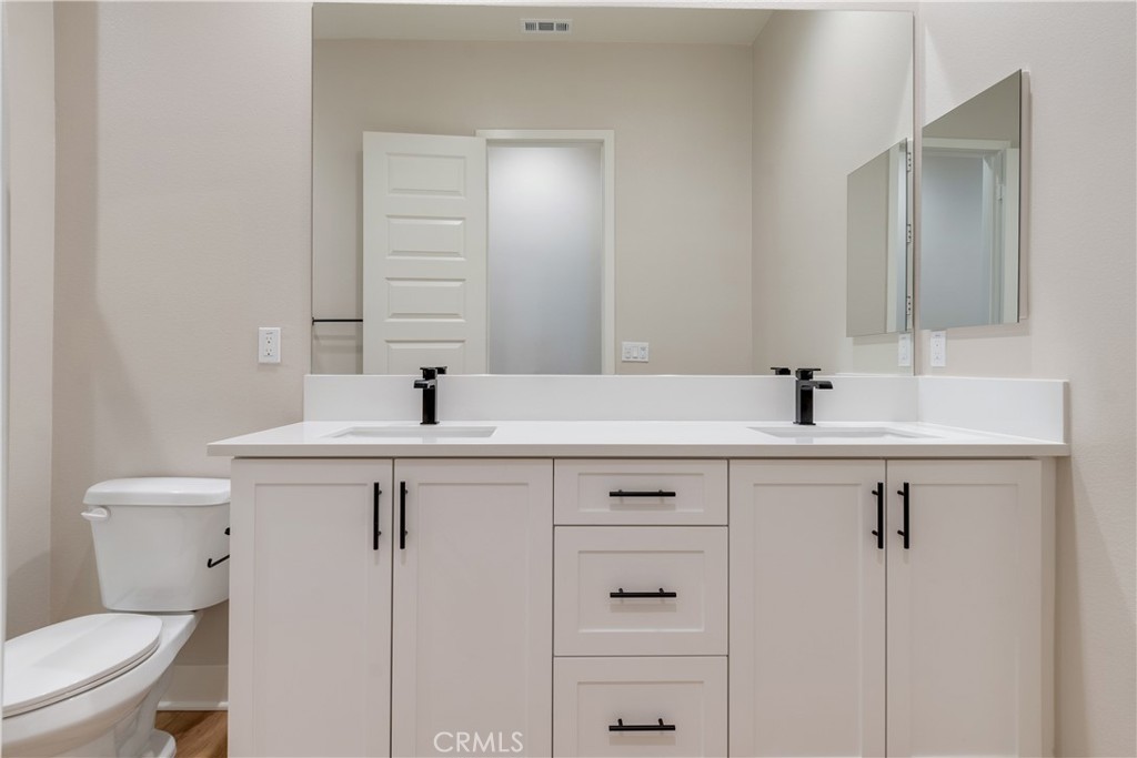 Pacific Royal Oaks - Residential