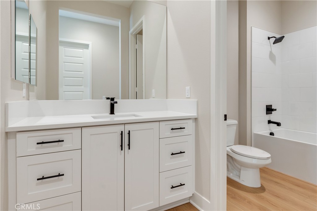 Pacific Royal Oaks - Residential