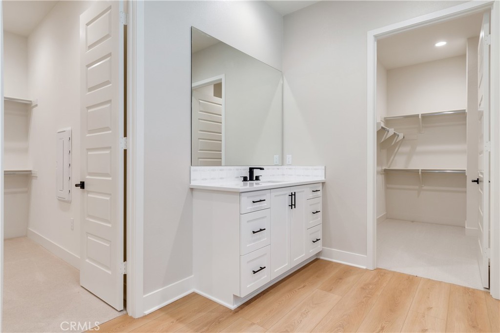 Pacific Royal Oaks - Residential