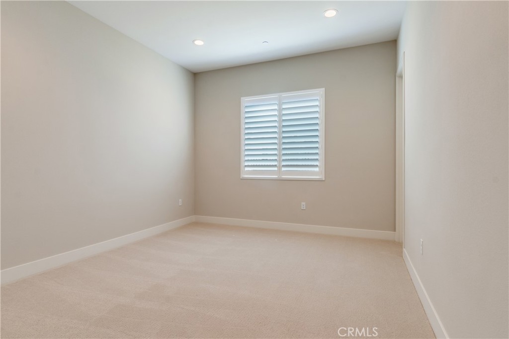 Pacific Royal Oaks - Residential