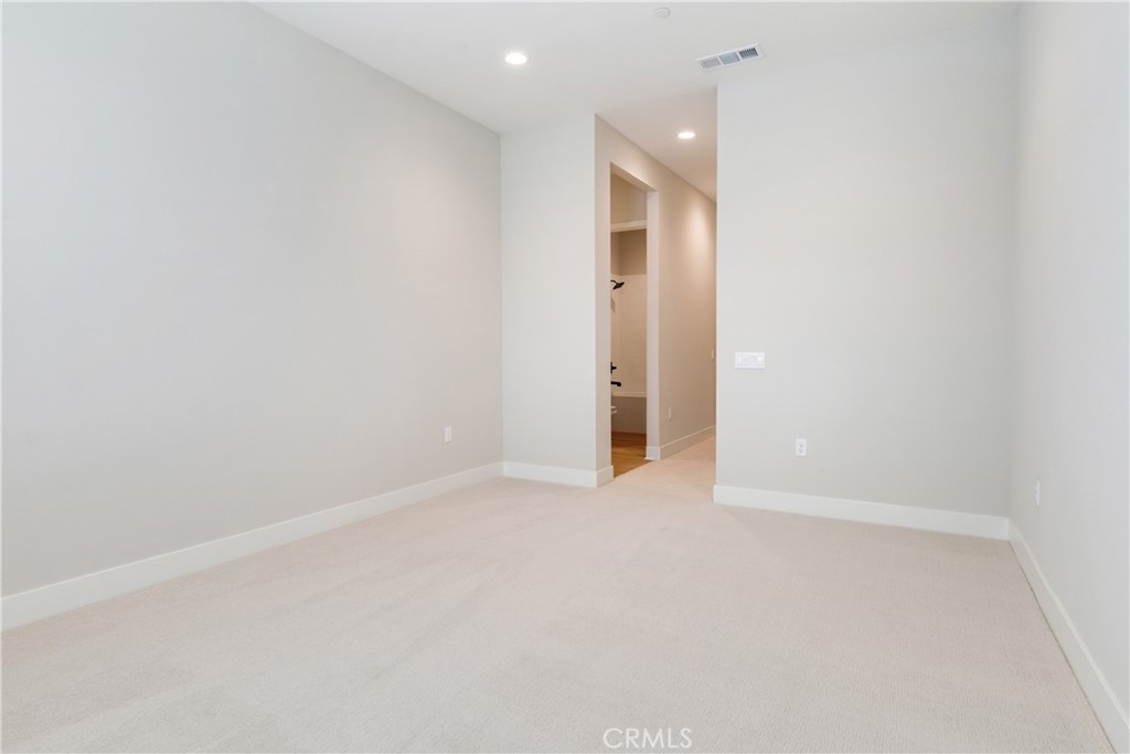 Pacific Royal Oaks - Residential