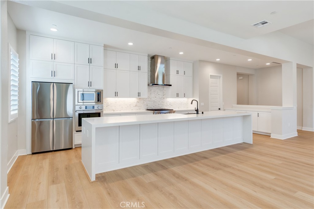 Pacific Royal Oaks - Residential