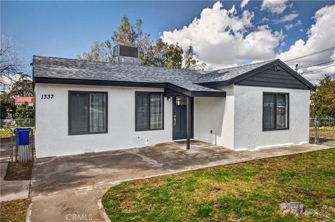 Photo of 1337 Beryl Ave, Mentone, CA 92359 (MLS # IG26037197)