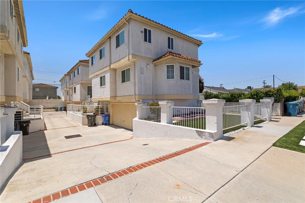 3918 W 118th PL, Hawthorne CA 90250