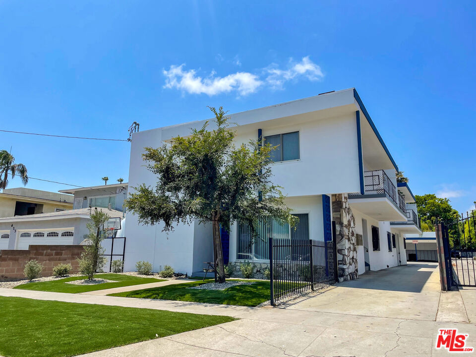 619 Myrtle Avenue