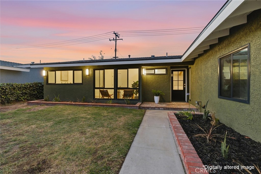 5797 Crescent