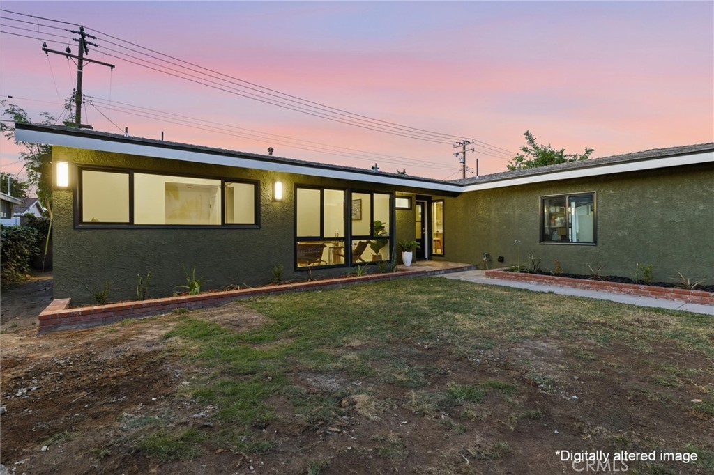 5797 Crescent