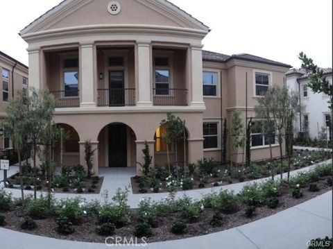 Photo of 122 Overbrook, Irvine, CA 92620 (MLS # PW26095863)
