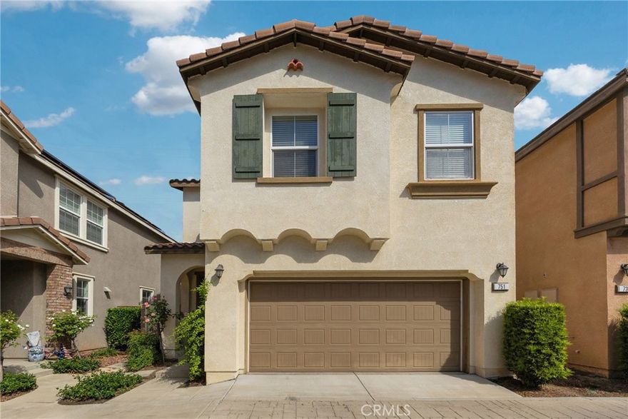 Welcome to this well-maintained 3-bedroom, 2.5-bath home located on a quiet cul-de-sac in the heart of Claremont. Featuring newer appliances and newer flooring (just three years old), this residence has been cared for with annual maintenance and professional cleaning, ensuring move-in readiness and long-term comfort.



The bright and spacious floor plan offers a seamless flow from the living room into the dining area and kitchen, creating an inviting space for everyday living and entertaining. Bedrooms are generously sized with ample closet space, while bathrooms feature updated fixtures and finishes.



Enjoy a private backyard retreat, perfect for relaxing or hosting gatherings. Additional highlights include central A/C & heating, in-unit laundry hookups, and attached garage parking.



Situated just minutes from the Claremont Colleges, Claremont Village shops and dining, Metrolink station, award-winning schools, and local parks, this home combines comfort with an exceptionally convenient location.



Don’t miss your chance to lease in one of Claremont’s most desirable neighborhoods!