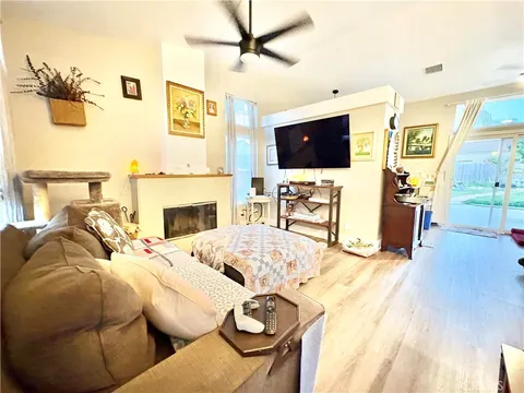 32423 Enriqueta Cir, Temecula, CA 92592 - MLS#: SW26057533