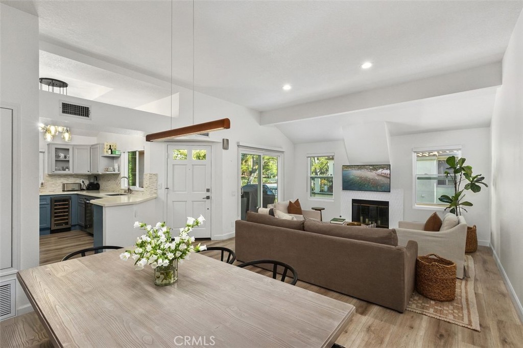 24 Corsica Drive