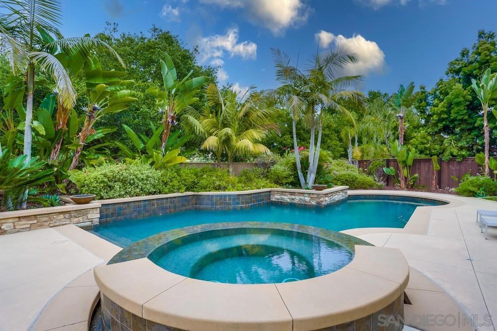 La Costa - Residential