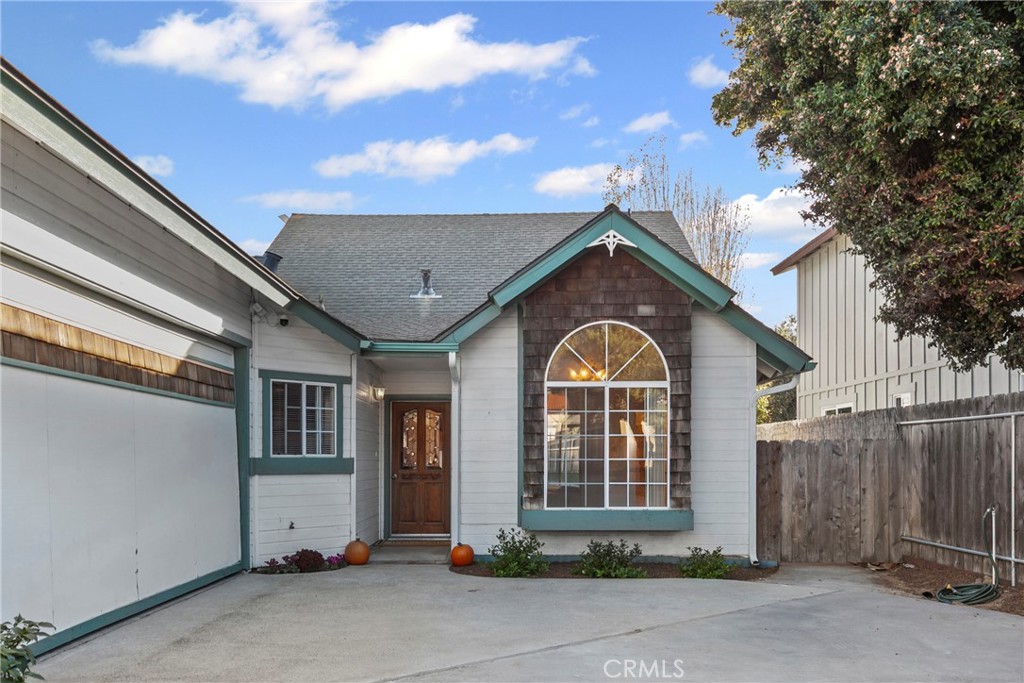 PROPERTIES 1553 Palace