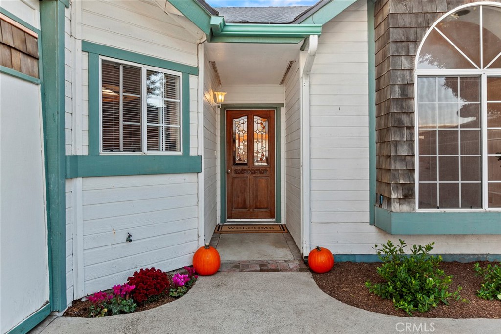 PROPERTIES 1553 Palace