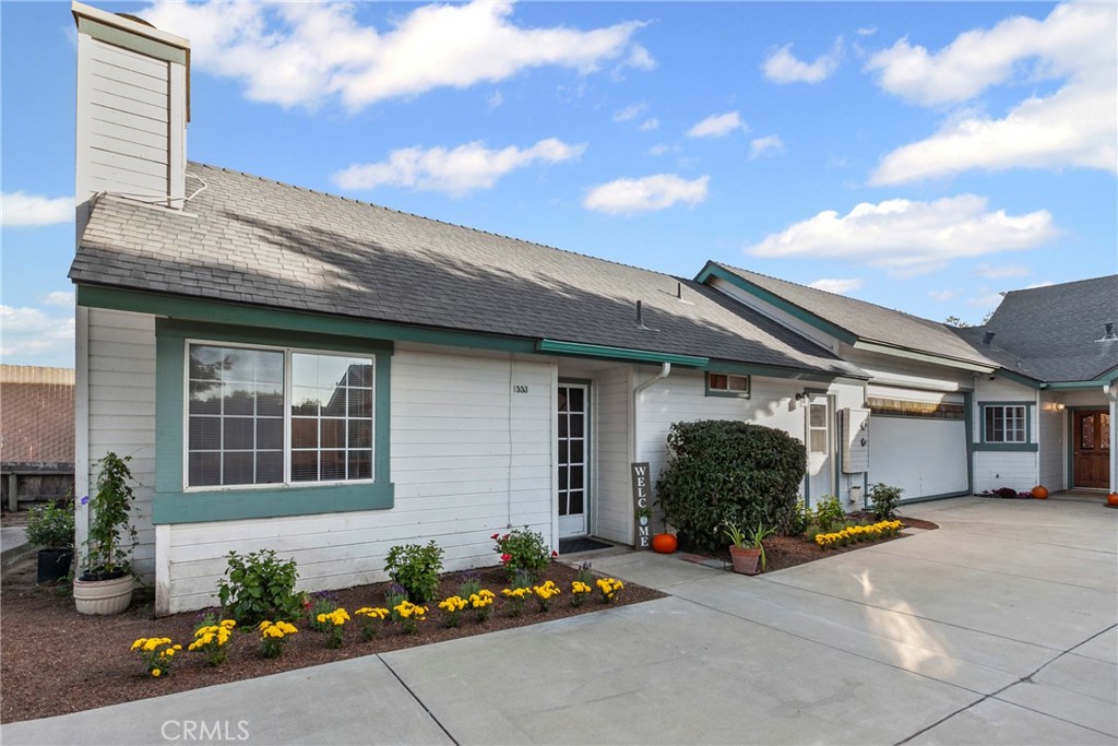 PROPERTIES 1553 Palace