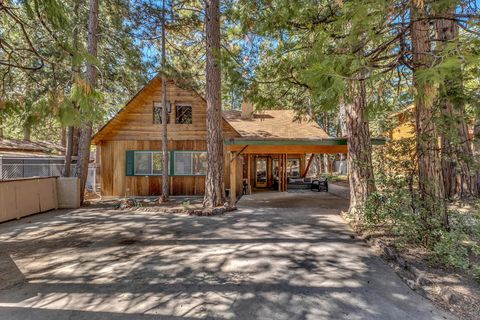 Photo of 25437 Nestwa Trail, Idyllwild, CA 92549 (MLS # 219136673DA)